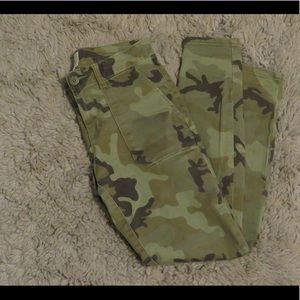 💛3/$25 [Sanctuary] Camo Pants